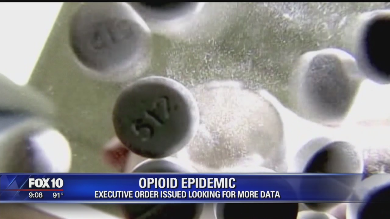 Governor Doug Ducey signs Executive Order to battle opioid addiction problem in Arizona