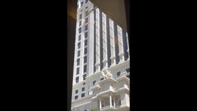 Las Vegas SWAT responds to barricaded man in hotel room with woman