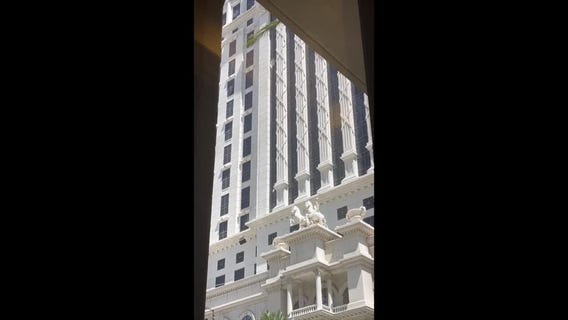 Las Vegas SWAT responds to barricaded man in hotel room with woman