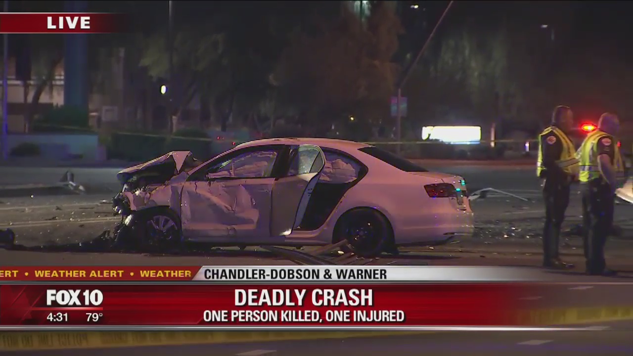 Police: 1 dead in crash at Chandler intersection | FOX 10 Phoenix