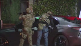 Pleasant Hill standoff ends after husband allegedly shoots wife