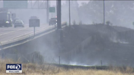 Brush fire on shoulder of I-580 causes major traffic delays