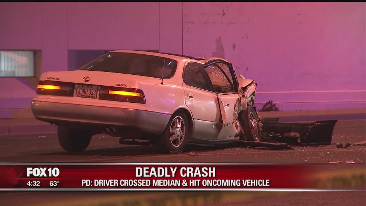 Deadly crash shuts down central Phoenix intersection