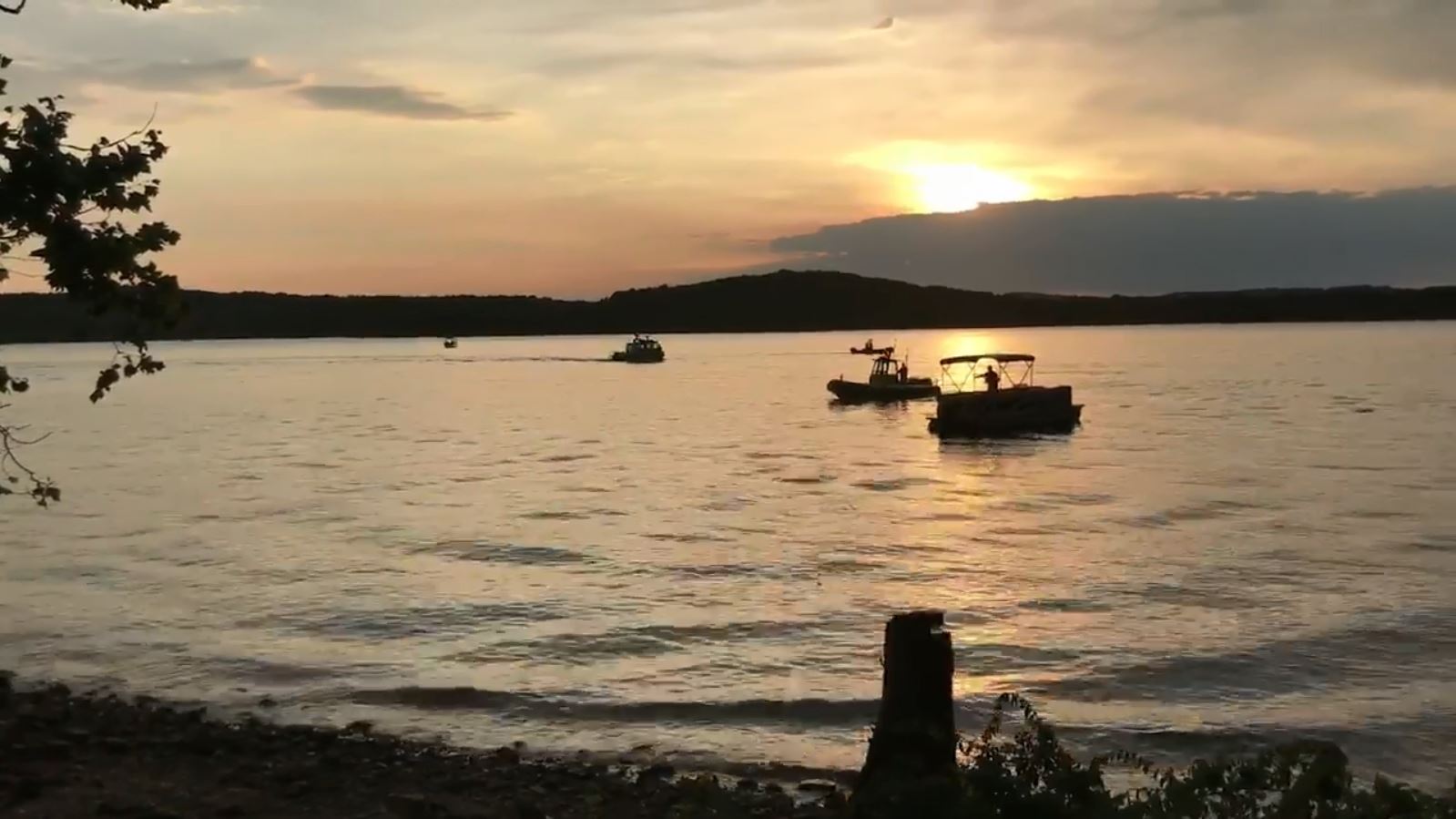 Reports: boat capsized on Missouri lake, several taken to the hospital ...