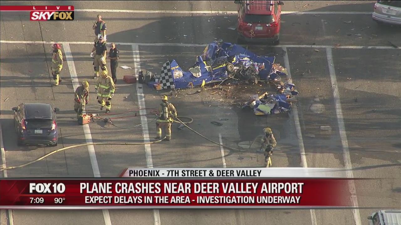 Plane crashes in roadway near Deer Valley Airport | FOX 10 Phoenix
