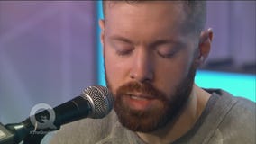 Justin Bostwick Performs On The Q!