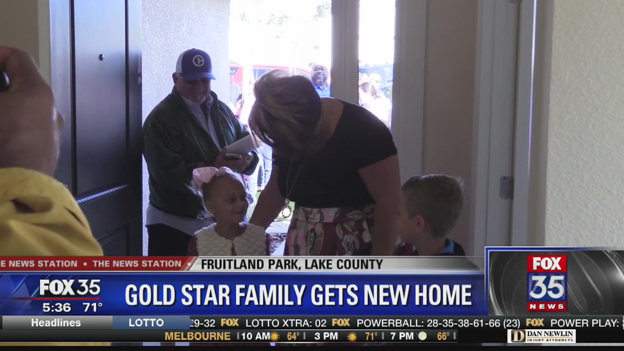 Gold Star Family receives keys to new home