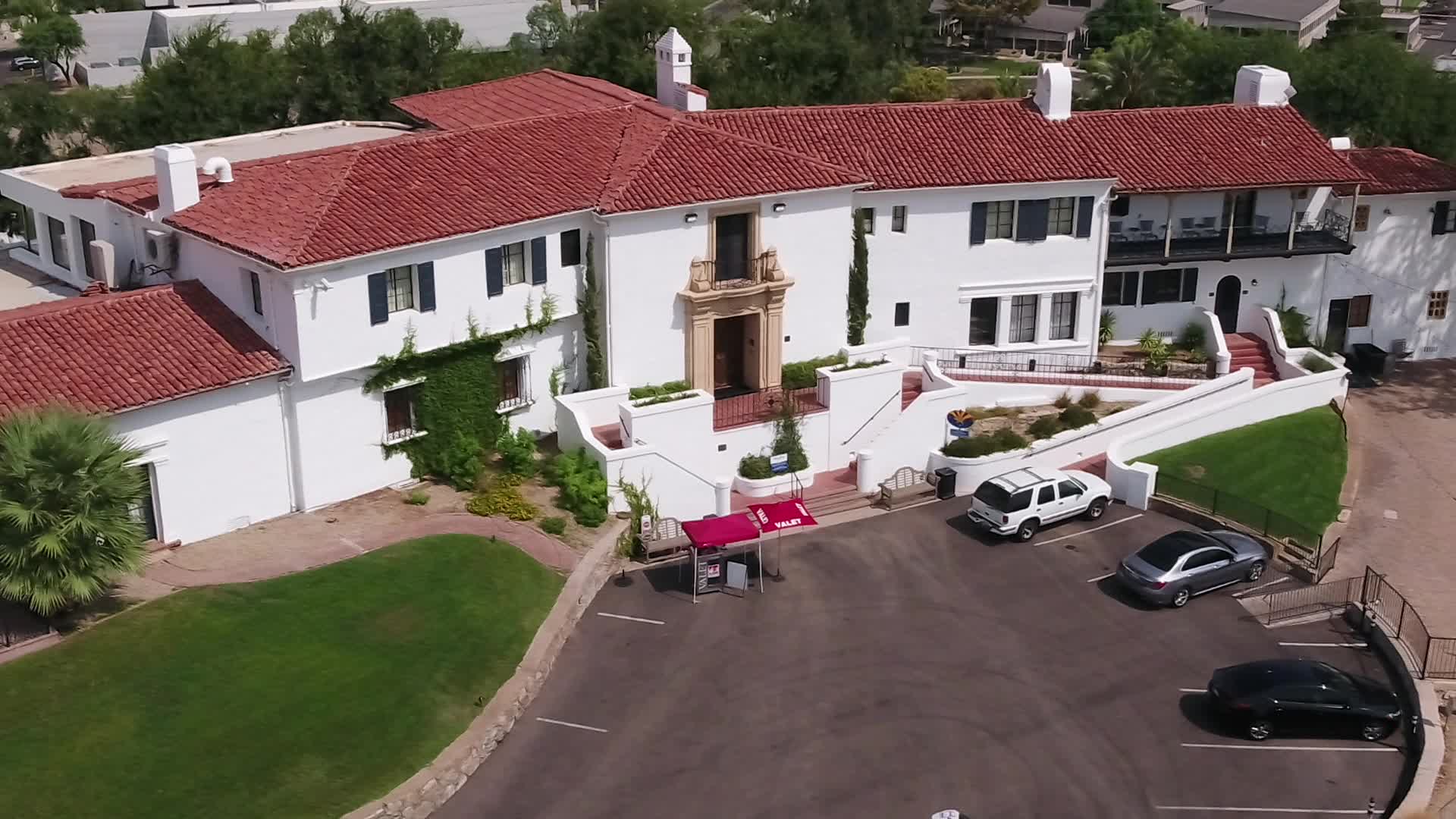 DRONE ZONE: Taking a look at the Wrigley Mansion