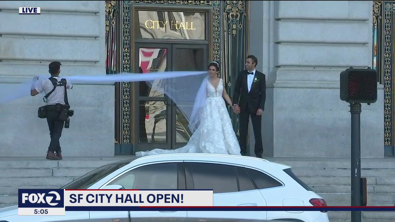 In-person weddings return to San Francisco City Hall