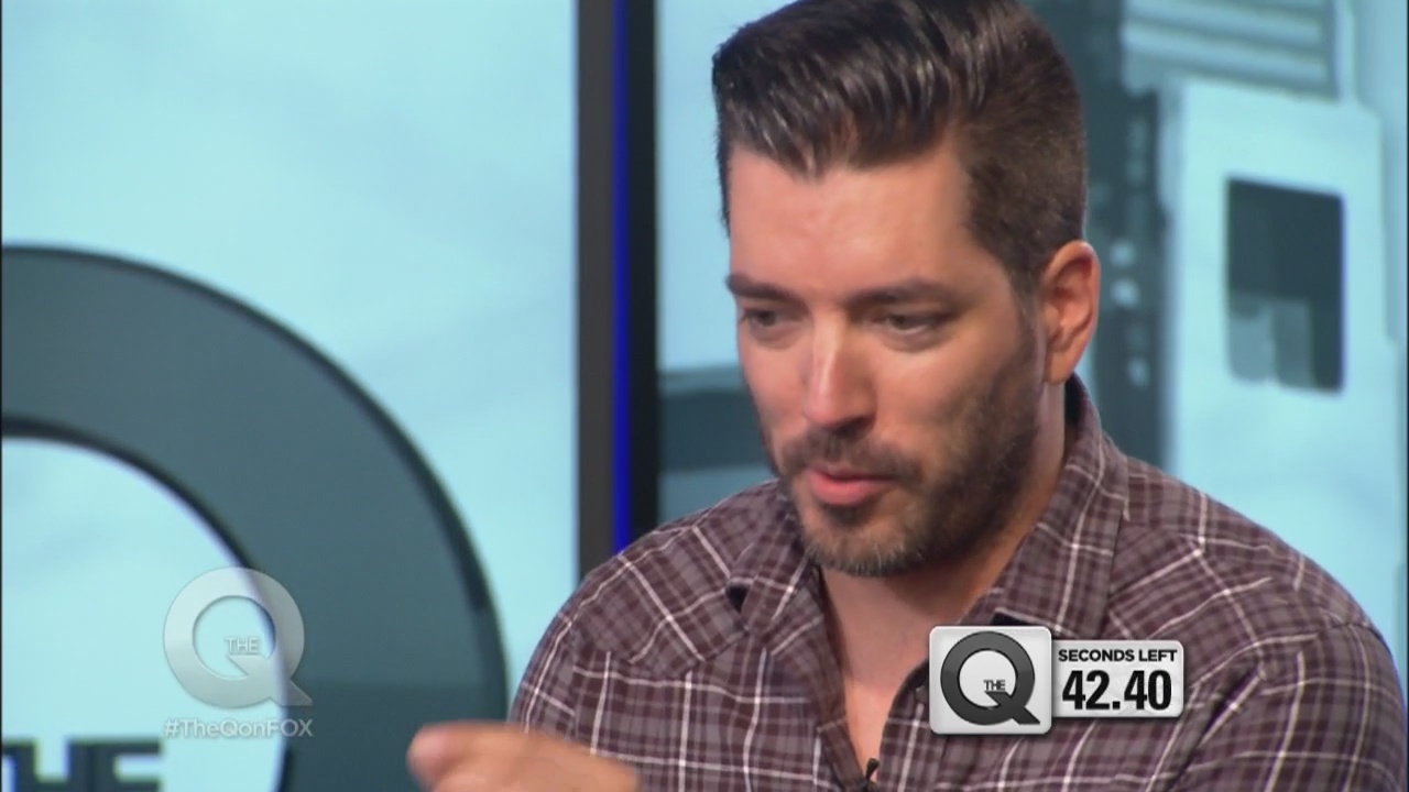 Jonathan Scott plays Q Fire