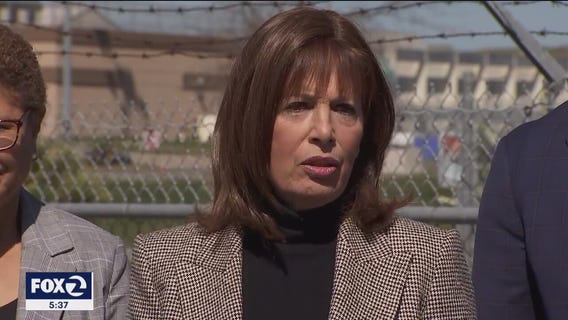 U.S. Congressional team tours Dublin prison after sex scandal widens