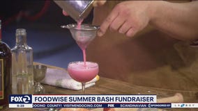 Mixologist makes Foodwise-inspired cocktail with Sal Castaneda