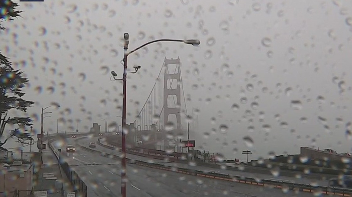 Morning drizzle, stronger rain starts in afternoon