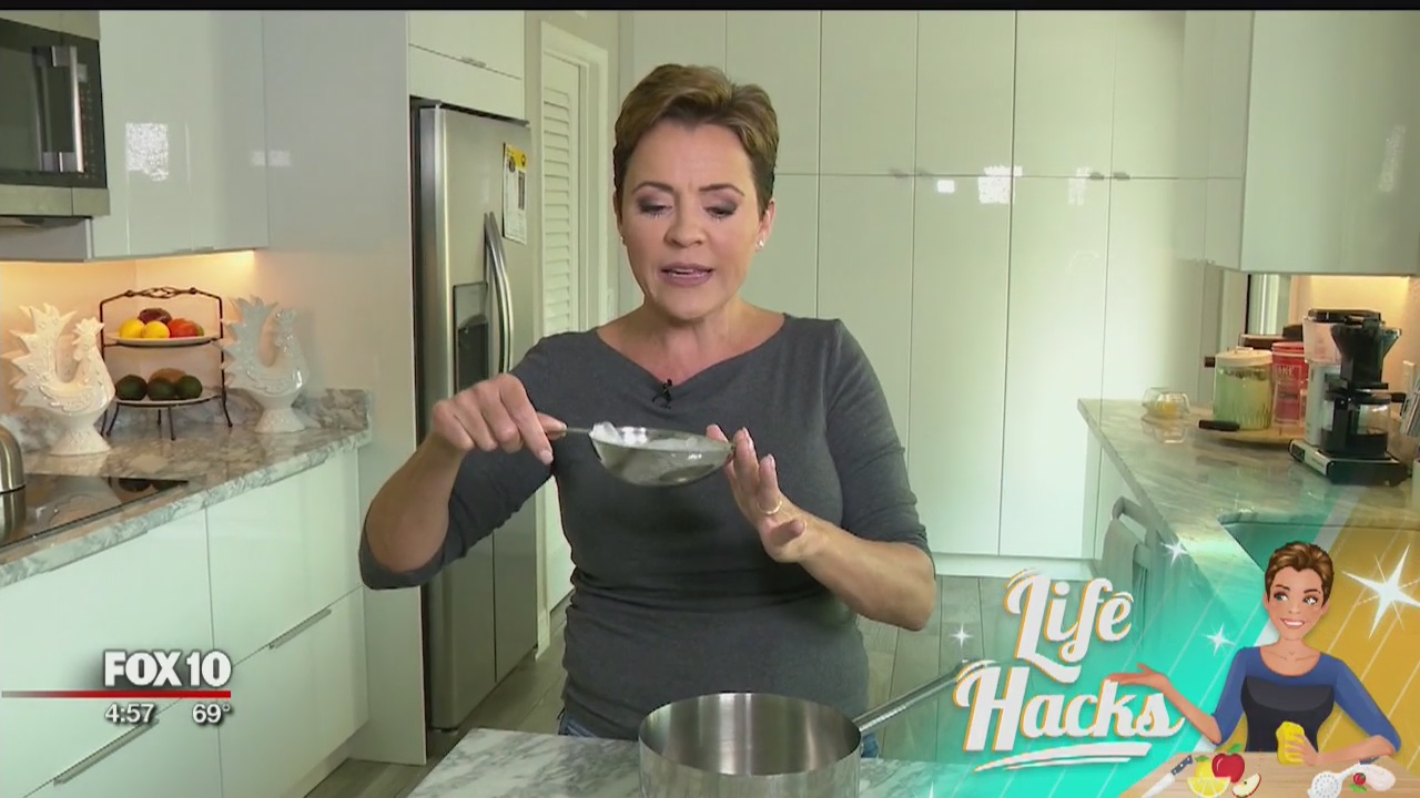 Life Hacks: A simple way to get grease out of your sauce or soup
