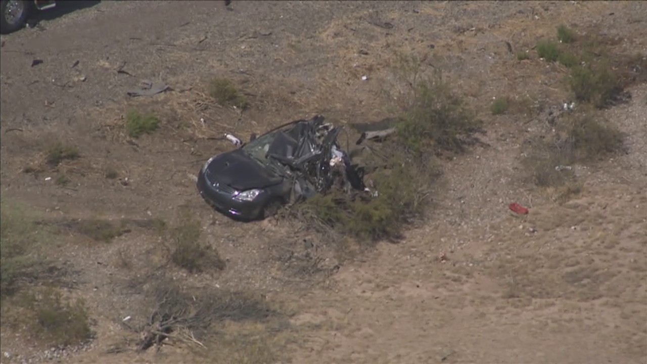Five dead following crash along eastbound I-10 | FOX 10 Phoenix