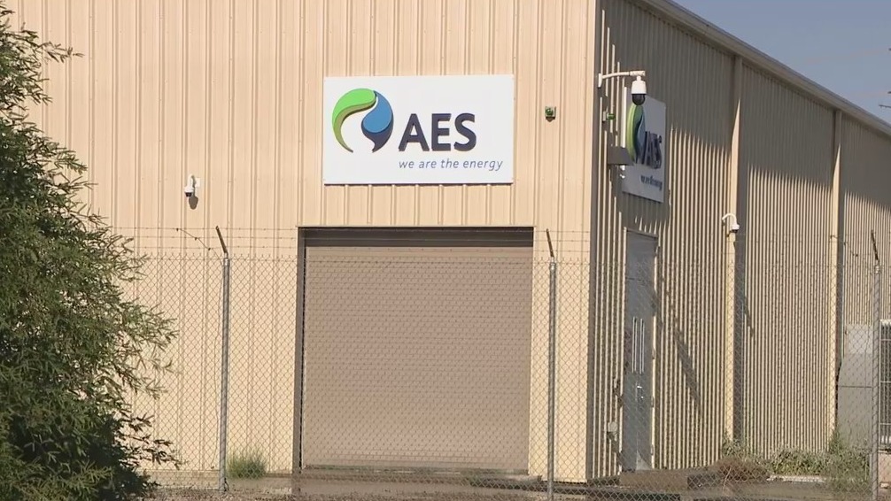 Fire at Chandler battery storage facility prompts evacuations | FOX 10 ...