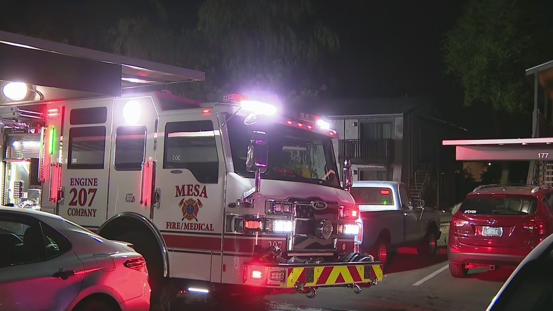 Crews battled fire at Mesa apartment complex