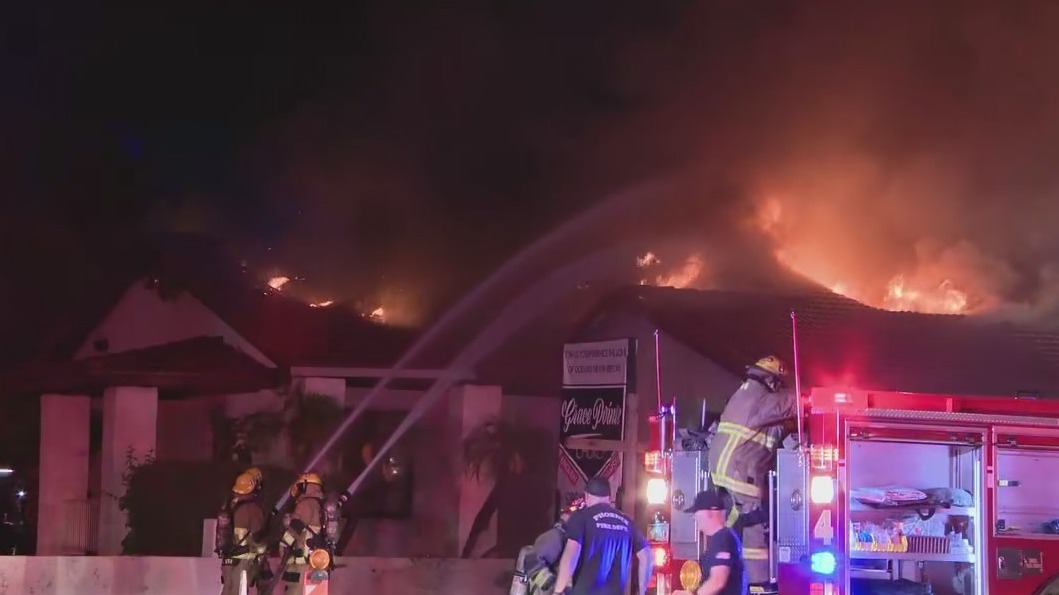 Firefighters battle church fire near downtown Phoenix | FOX 10 Phoenix