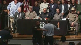 Beto O'Rourke confronts state leaders on response to Uvalde school shooting