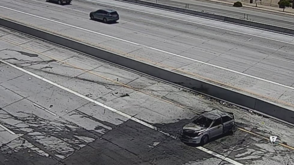 Loop 101 reopens in north Phoenix after 2 killed in crash | FOX 10 Phoenix