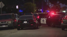 Man, woman found shot to death in Oakland home