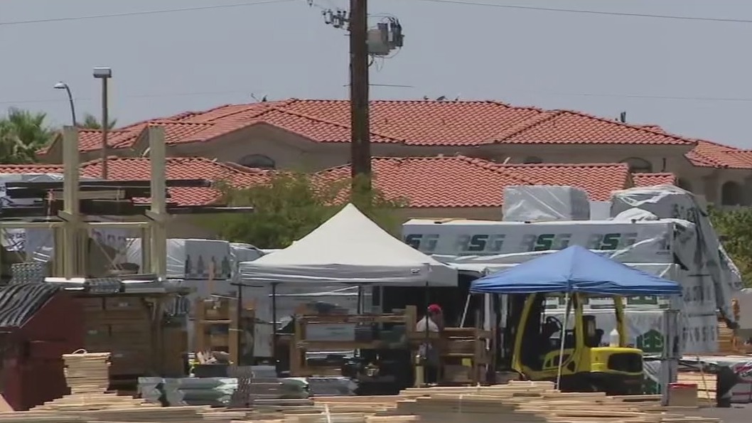 Employee dies in forklift accident in Tempe