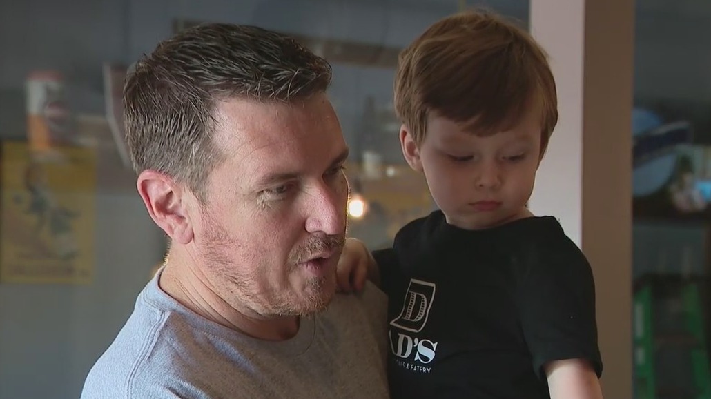 Dad?s Modern Cocktails & Eatery celebrates fathers on their special day