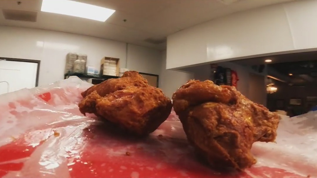 Phoenix restaurant pays homage to one of America's favorite foods