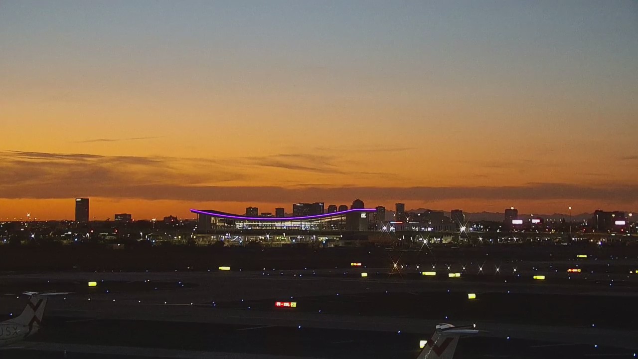 Phoenix sunset rapidly changes colors