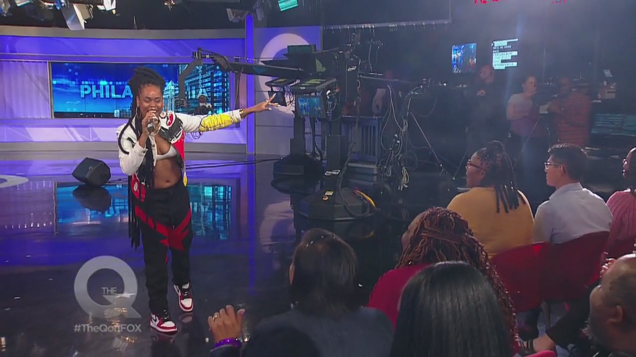 Bri Steves performs LIVE on the Q!