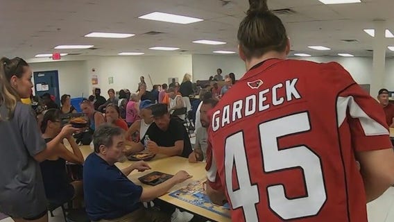 Arizona Cardinals give back to the homeless community