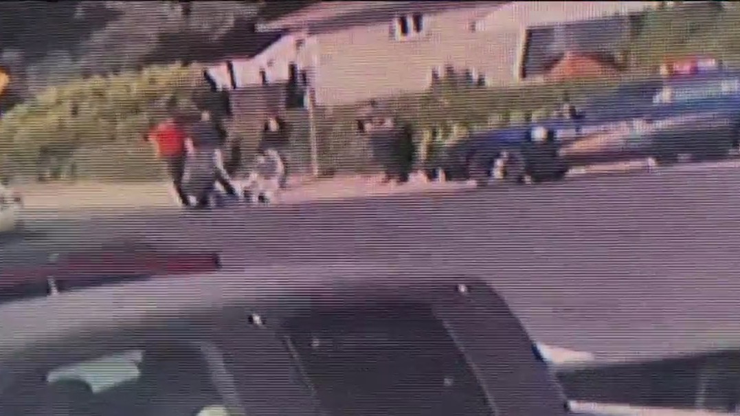 Deputies call off pursuit in San Lorenzo after child struck by suspect's car, officials say