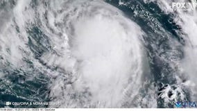 Lidia becomes Hurricane as it heads to Mexico