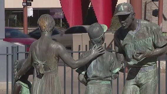 Story behind an iconic Chase Field statue
