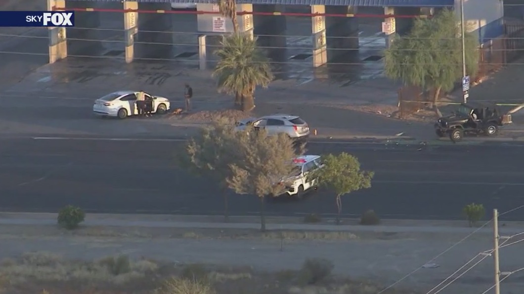 Man killed, woman hurt in north Phoenix crash