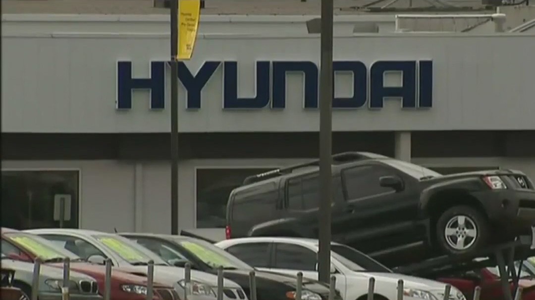 Buying a car? Amazon may soon be the place for that