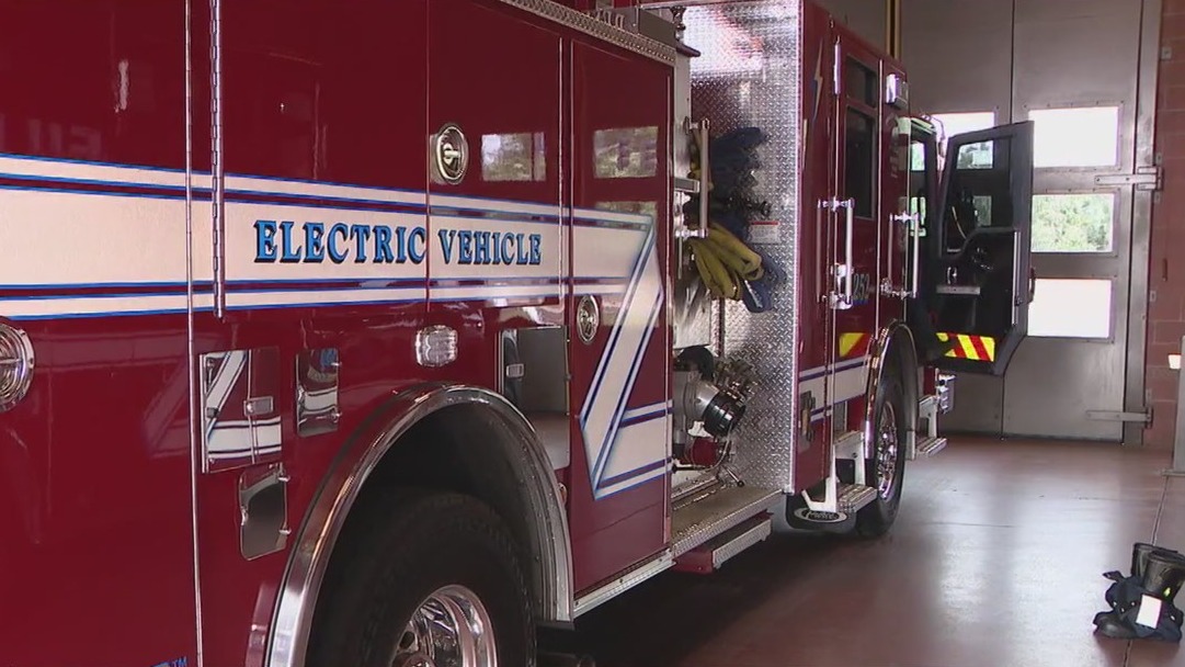Gilbert FD receives AZ's first electric fire truck