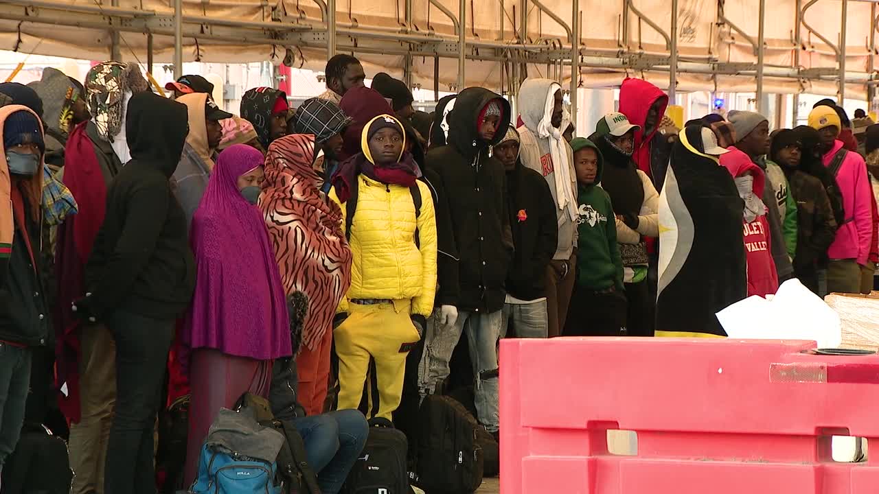 Footage from the Lukeville border closure