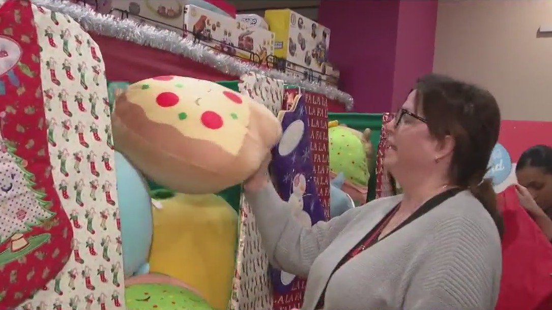 Holiday shopping for parents of hospital patients