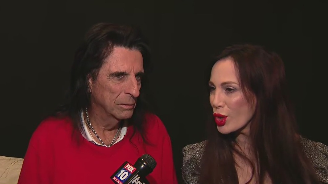 Alice Cooper's Christmas Pudding Show returns