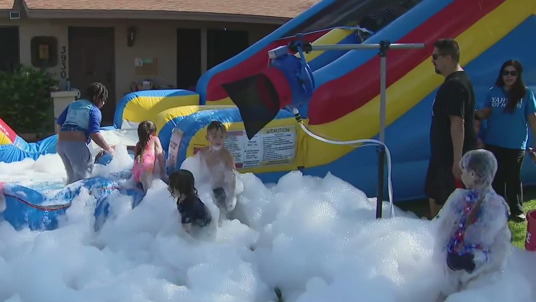 Rent water slides, bounce houses at Jolly Jumpers