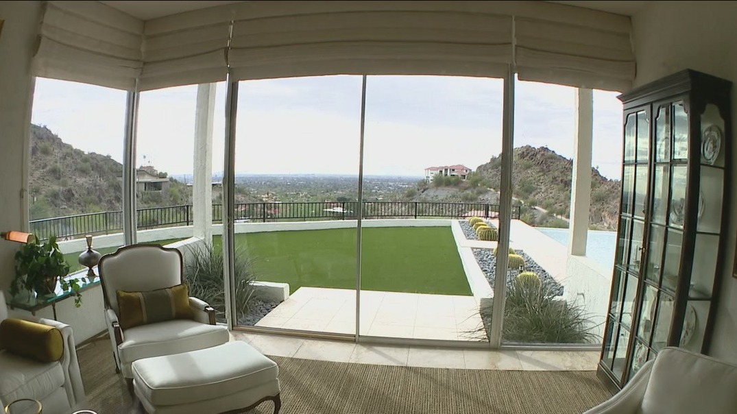 Cool House: Palm Canyon home located in 'Hollywood Hills' of Phoenix