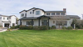 Cool House: Modern farm house in Arcadia