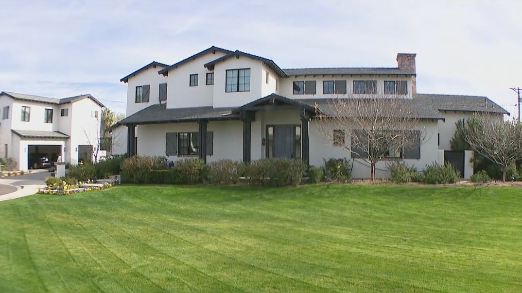 Cool House: Modern farm house in Arcadia