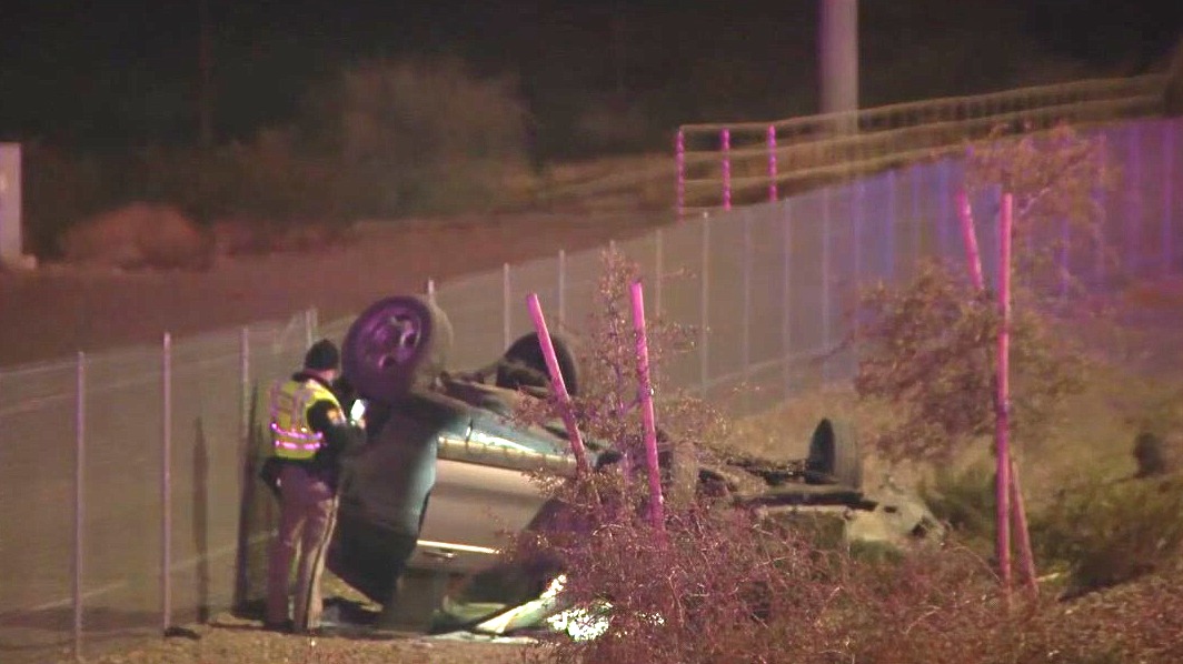 1 hospitalized after rollover crash on Loop 202