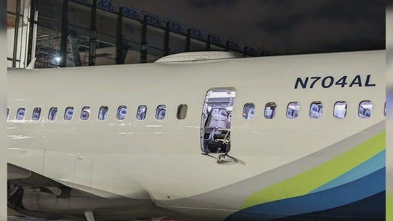 Boeing 737: Probe into blowout continues