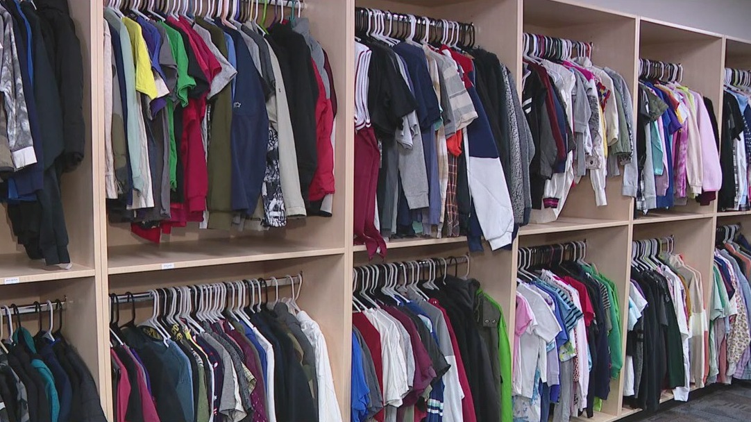 Giving Closet: New location opens in Phoenix area