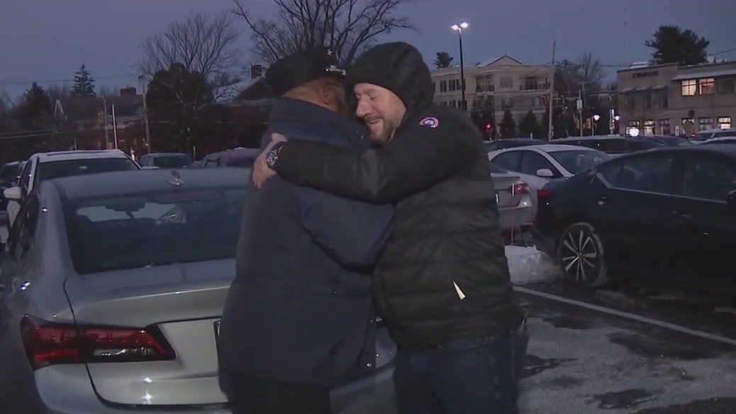 Good samaritan reunites man with his lost wallet