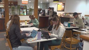 AI: Colleges split on its use in classroom