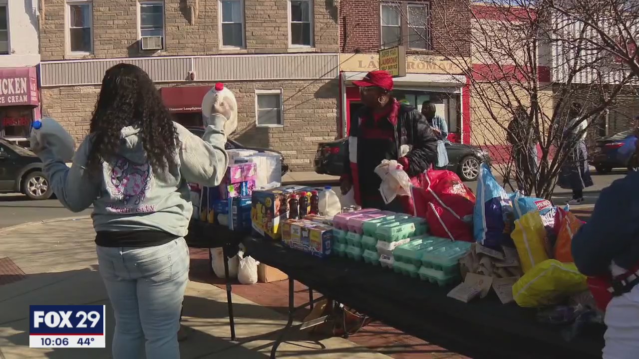 Community works together to help each other in Point Breeze
